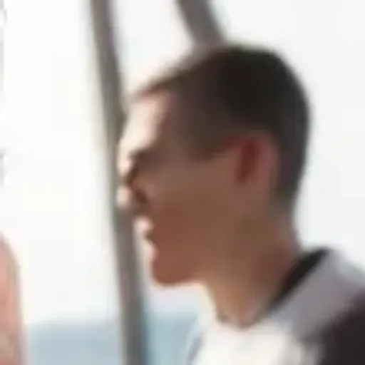 Pencipta imej lucah AI