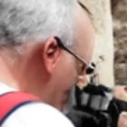 Penghasil gambar lucah AI