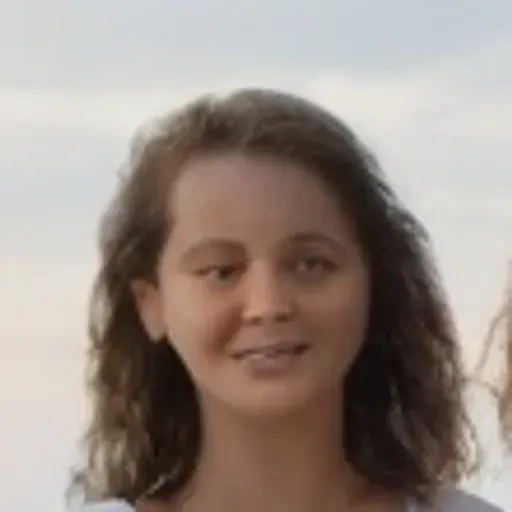 AIポルノ写真ジェネレーター