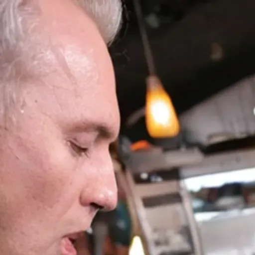AI 포르노 사진 생성기