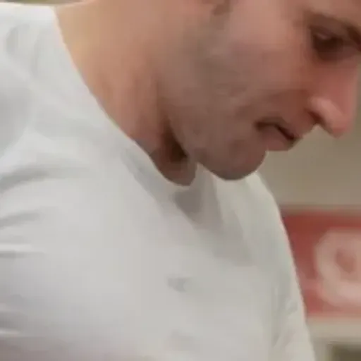 AI色情照片生成器