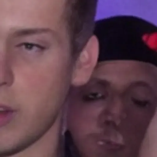 Pencipta imej lucah AI