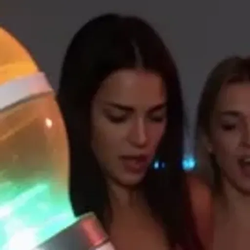 AI色情圖片產生器