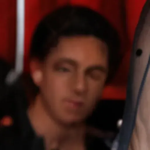 AI色情照片生成器