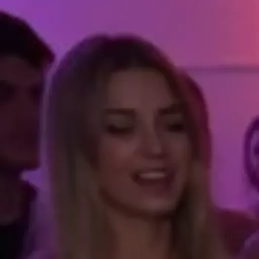 AI色情照片生成器