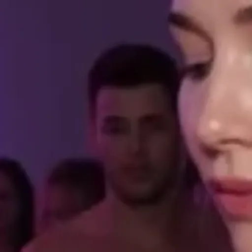 AI色情照片生成器