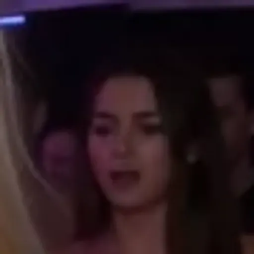 AI色情照片生成器