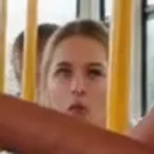 ตัวสร้างรูปโปรโมชั่น AI