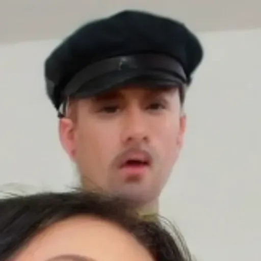 AI色情照片生成器