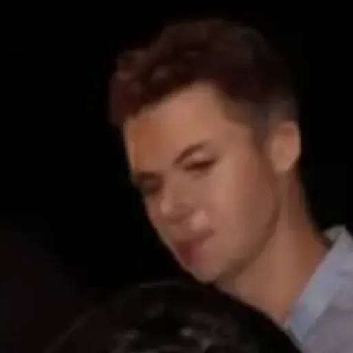 AIポルノ写真ジェネレーター