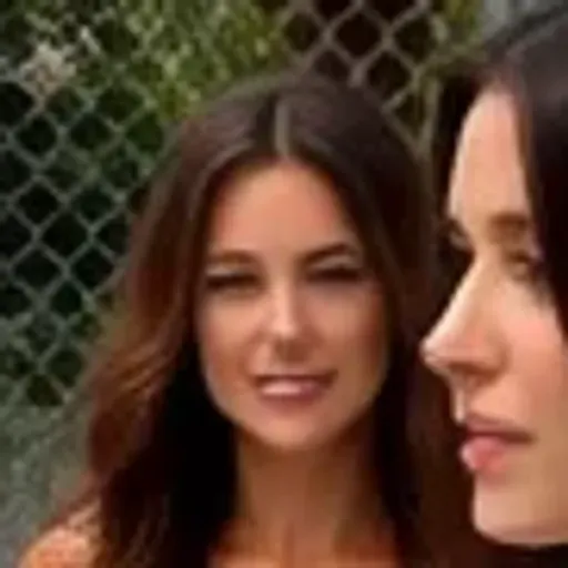 AI 포르노 사진 생성기