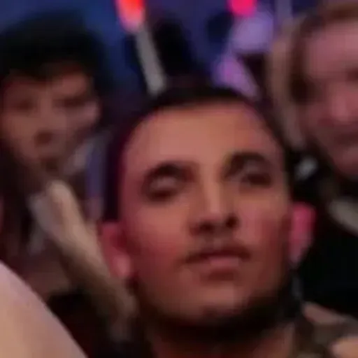 ตัวสร้างรูปโปรโมชั่น AI