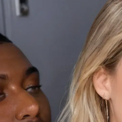 AI色情照片生成器