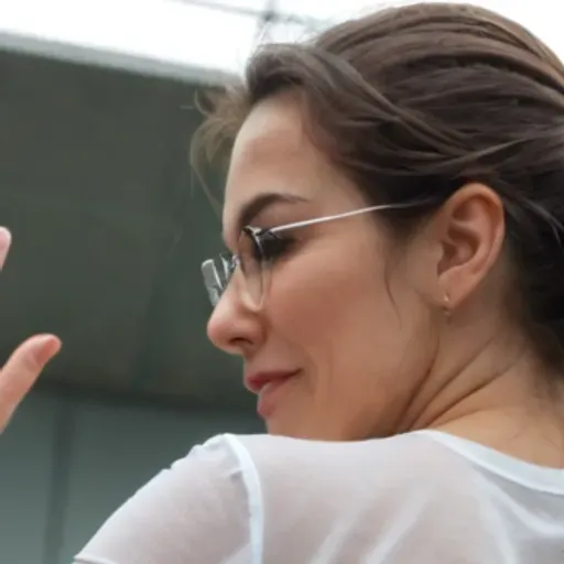 AI色情圖片產生器