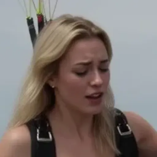 AI色情照片生成器