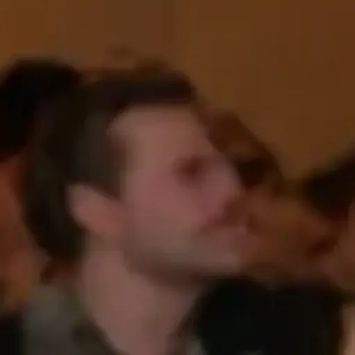 AI色情照片生成器