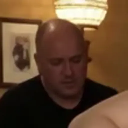 AI色情照片生成器