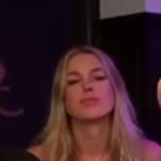 AI色情照片生成器