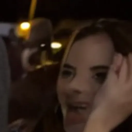 AI色情照片生成器