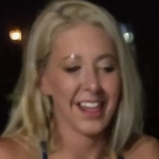 AI色情照片生成器