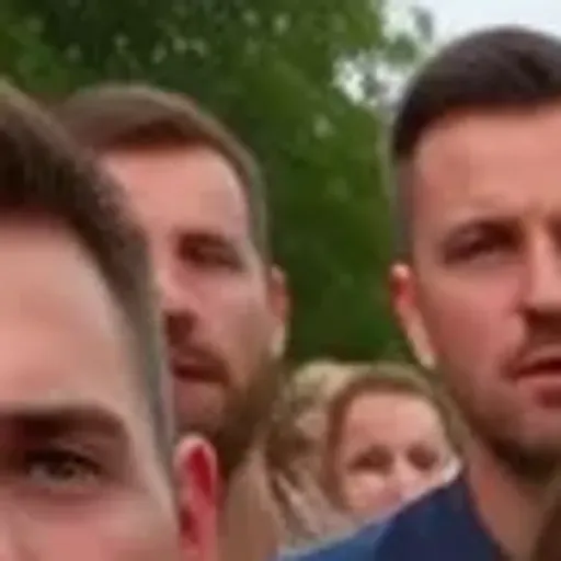 ตัวสร้างรูปโปรโมชั่น AI