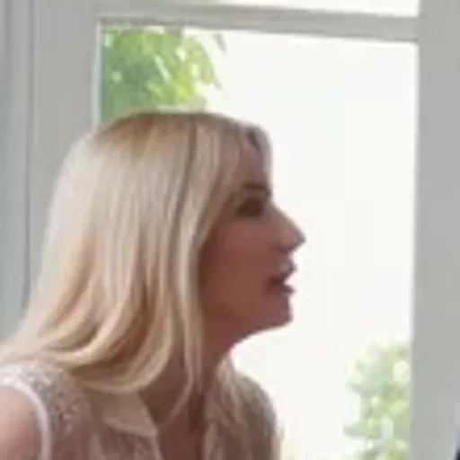 AIポルノ写真ジェネレーター