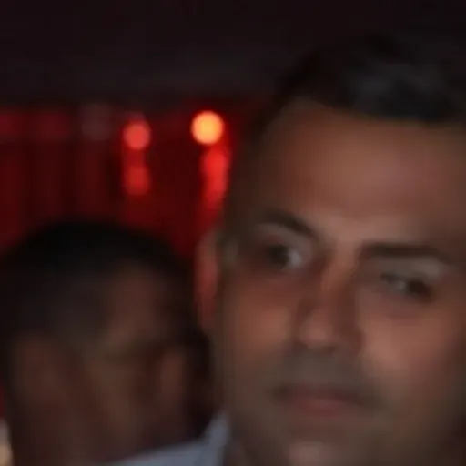 AIポルノ写真ジェネレーター