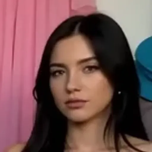 AIポルノ写真ジェネレーター