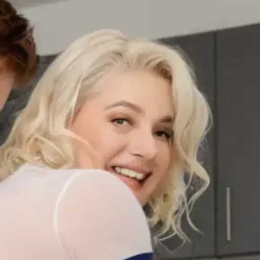 AIポルノ写真ジェネレーター