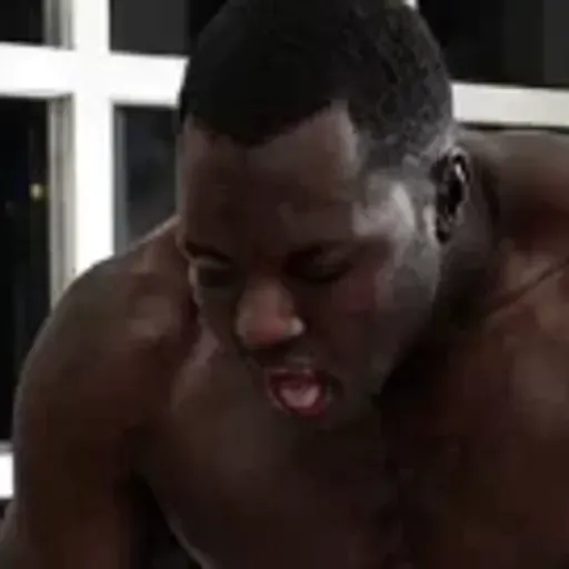 AIポルノ写真ジェネレーター