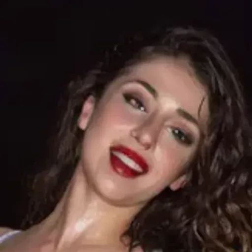 AIポルノ写真ジェネレーター