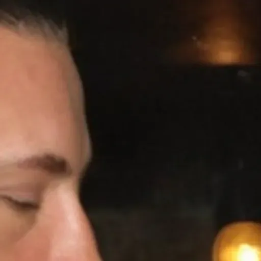 AI 포르노 사진 생성기