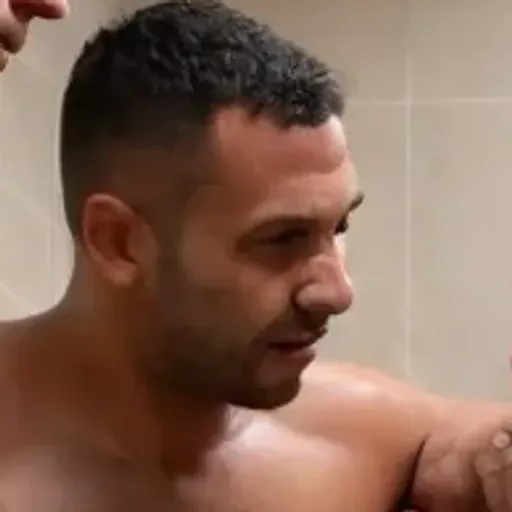 Penghasil gambar lucah AI