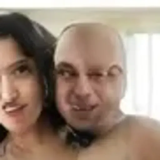 Penghasil gambar lucah AI