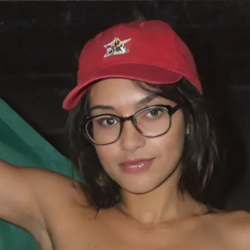 Pencipta imej lucah AI