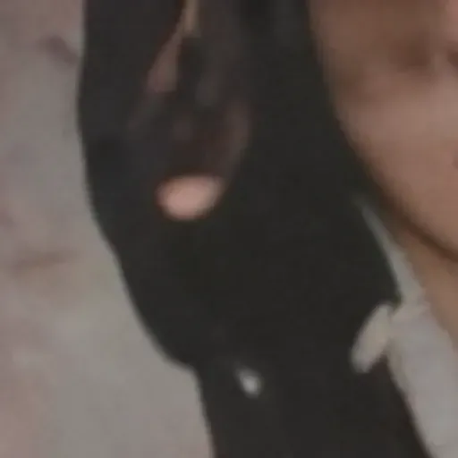 AIポルノ写真ジェネレーター