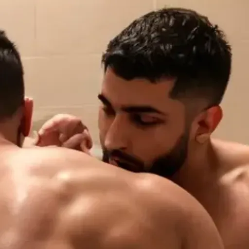 Penghasil gambar lucah AI