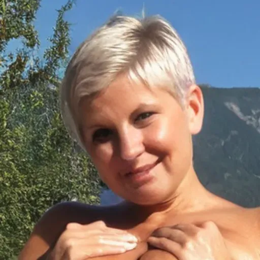 Generator obrazów pornograficznych z wykorzystaniem sztucznej inteligencji