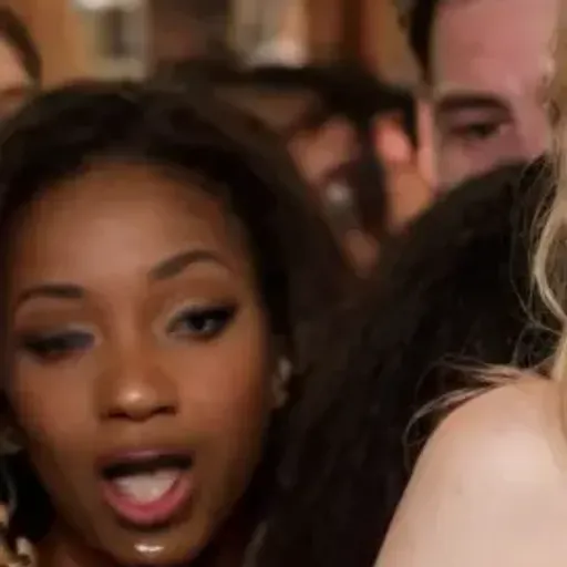 ตัวสร้างรูปโปรโมชั่น AI