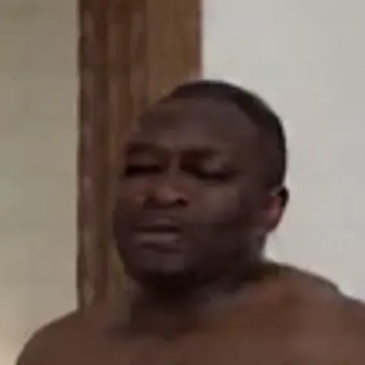 AIポルノ写真ジェネレーター