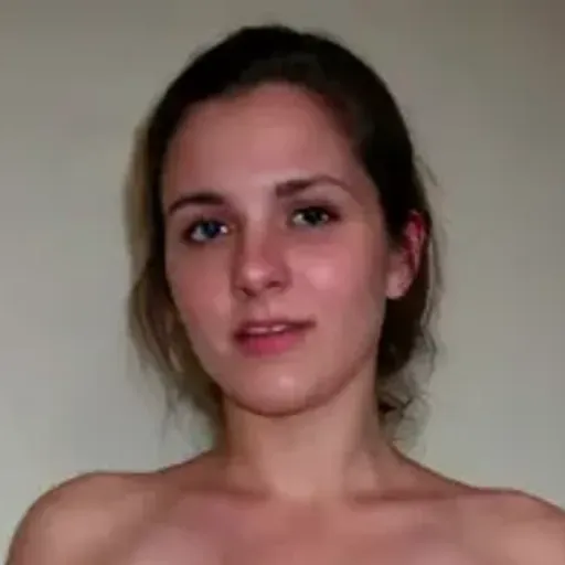 Generator obrazów pornograficznych z wykorzystaniem sztucznej inteligencji