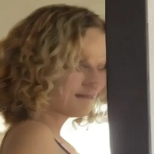 Penghasil gambar lucah AI