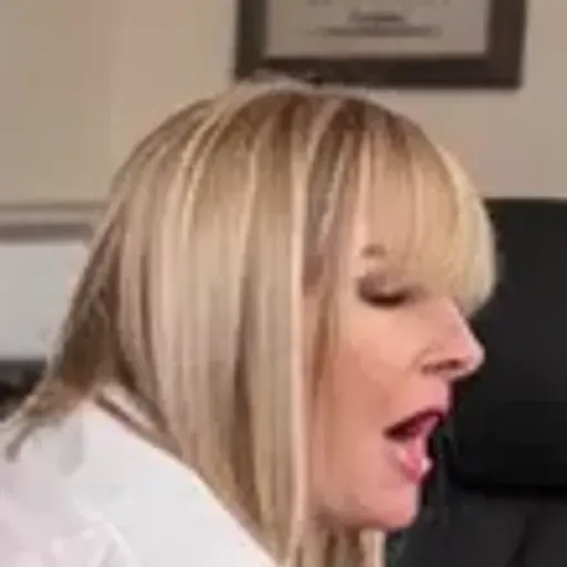 AIポルノ写真ジェネレーター