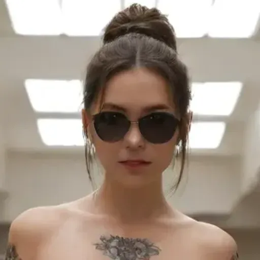 Pencipta imej lucah AI