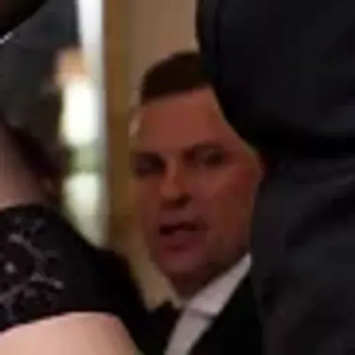 Penghasil gambar lucah AI