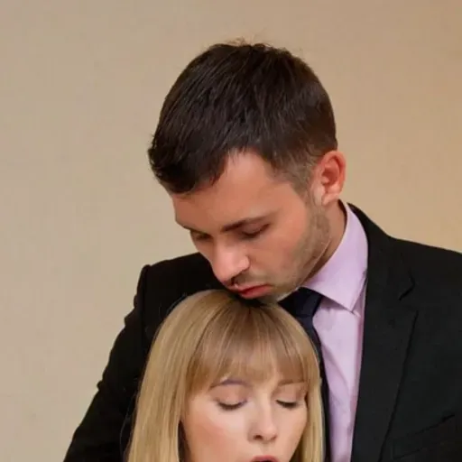 Pencipta imej lucah AI