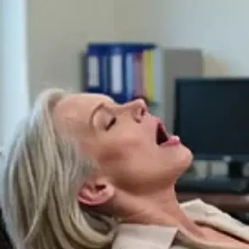 Penghasil gambar lucah AI