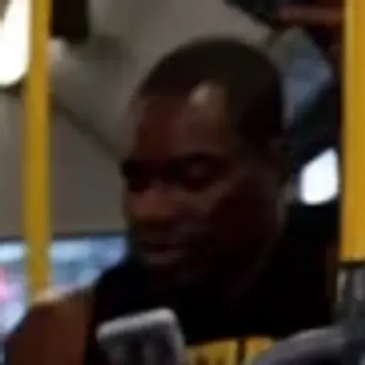 Penghasil gambar lucah AI