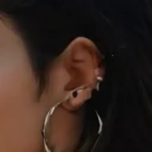 Penghasil gambar lucah AI