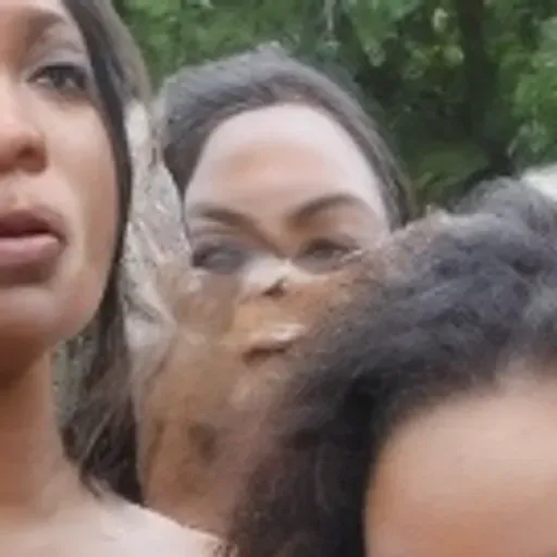 Penghasil gambar lucah AI